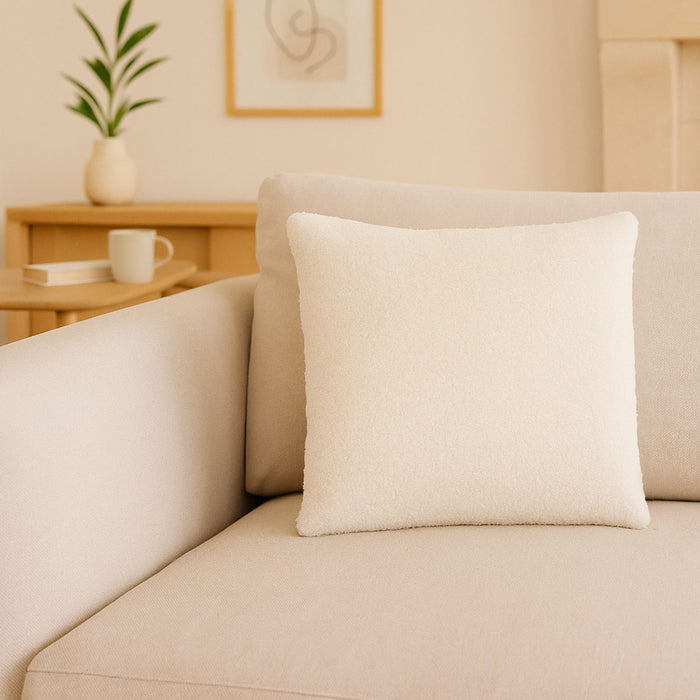 Bouclé Kissen Teddystoff Creme 50x50cm.