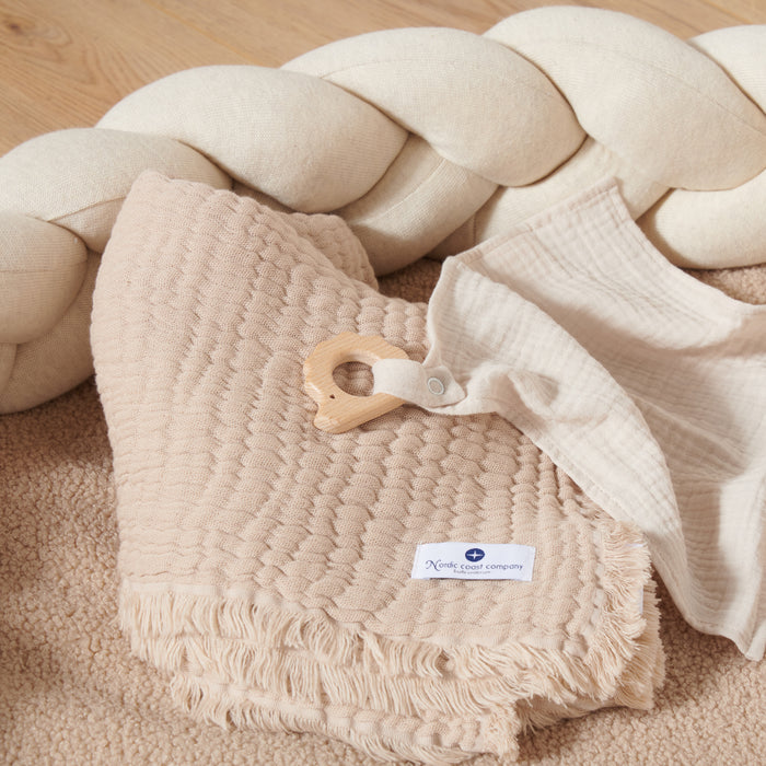 Cuddly towel muslin Hedgehog Sand