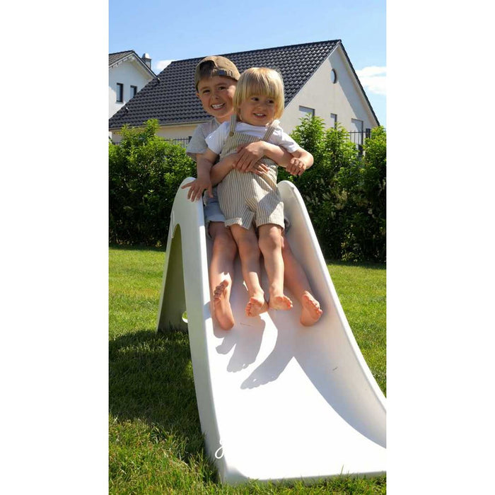 Jupiduu Outdoor-Rutsche – Die stilvolle Gartenrutsche für Kinder ab 2 Jahren