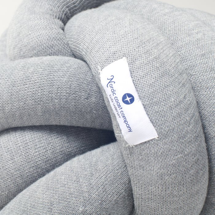 Knot pillow knit light grey