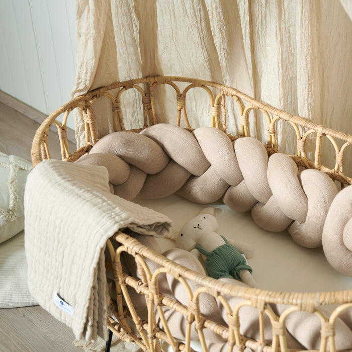 Braided bed bumper beige knit